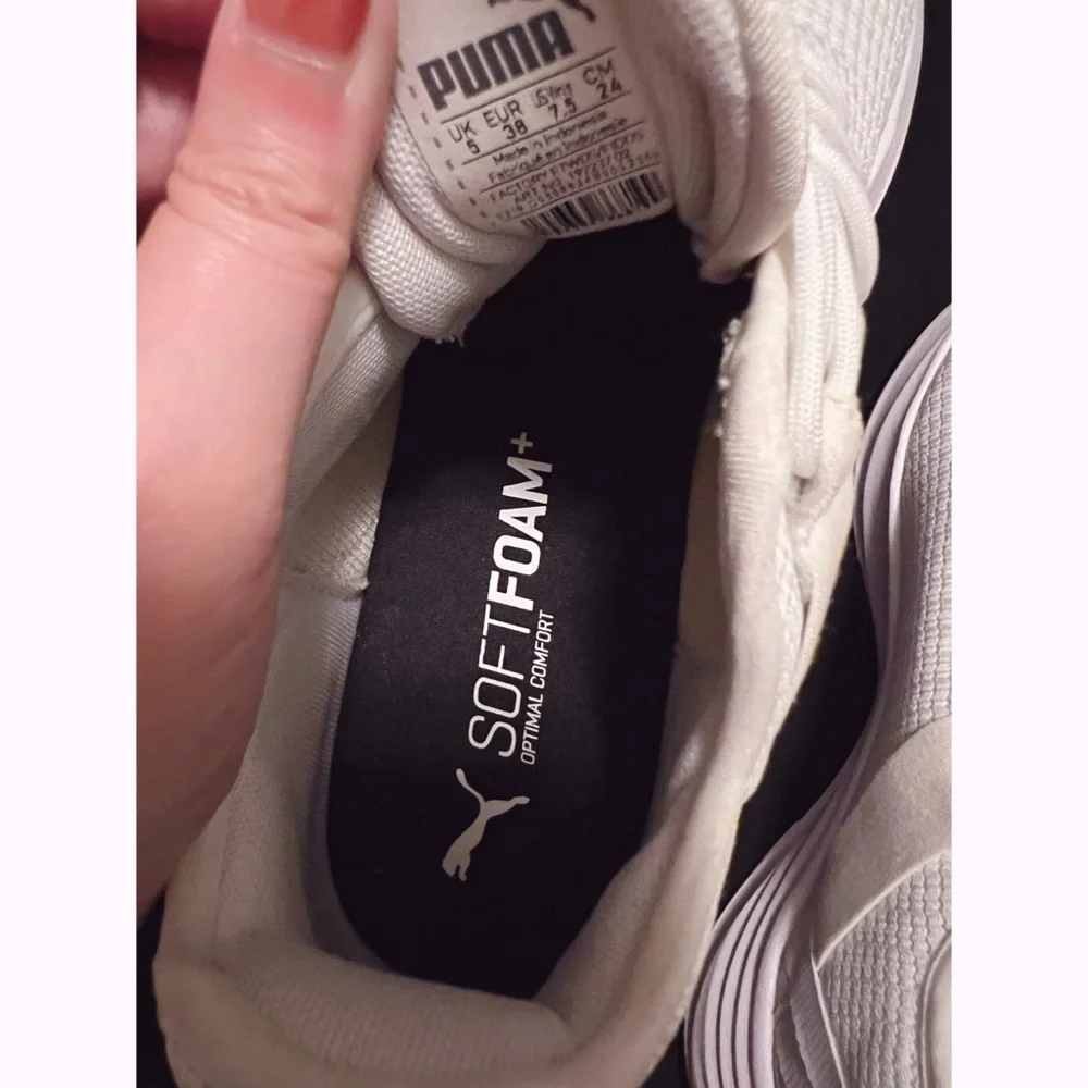 PUMA Radiate XT White Athletic Sneakers with Black Details Size 7.5 Women - Picture 9 of 11